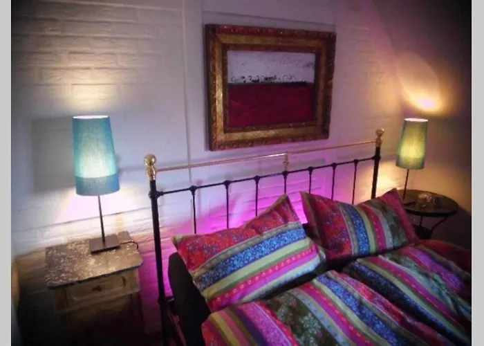 Stadtferienwohnung 鲁纳